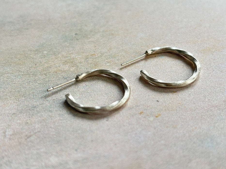 Frosted twisted wire earrings