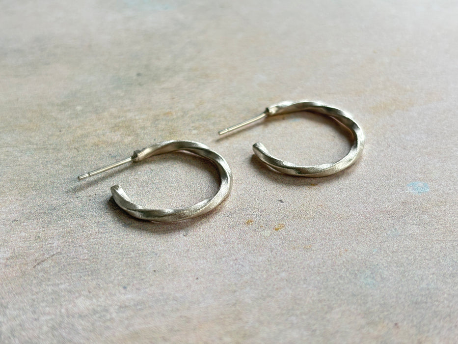 Frosted twisted wire earrings