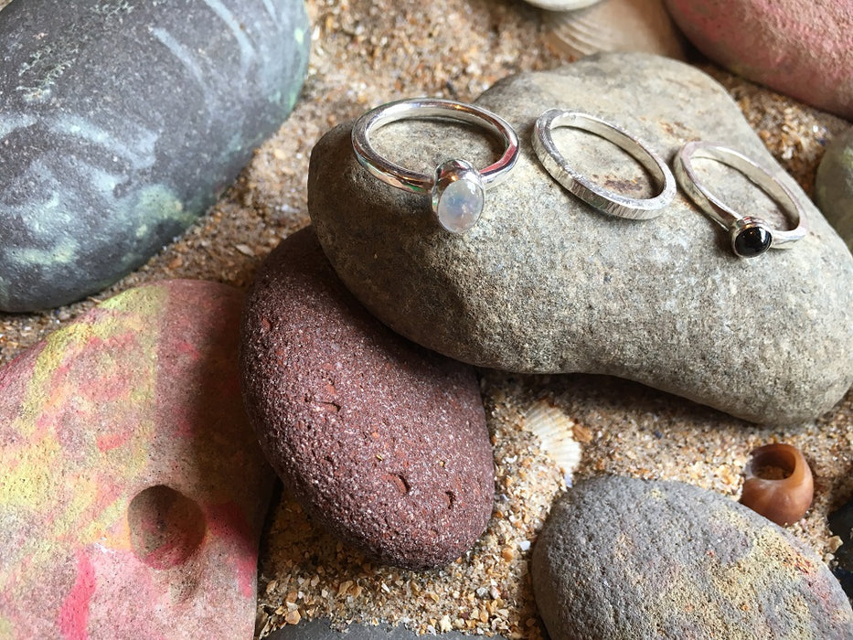 Silver gemstone ring