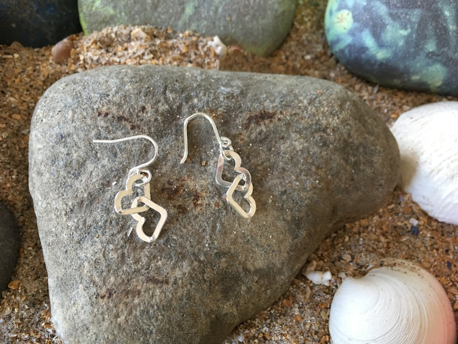 Heart link chain earrings
