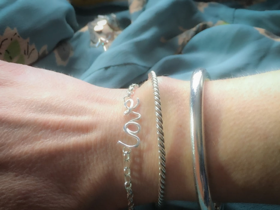 Love link bracelet
