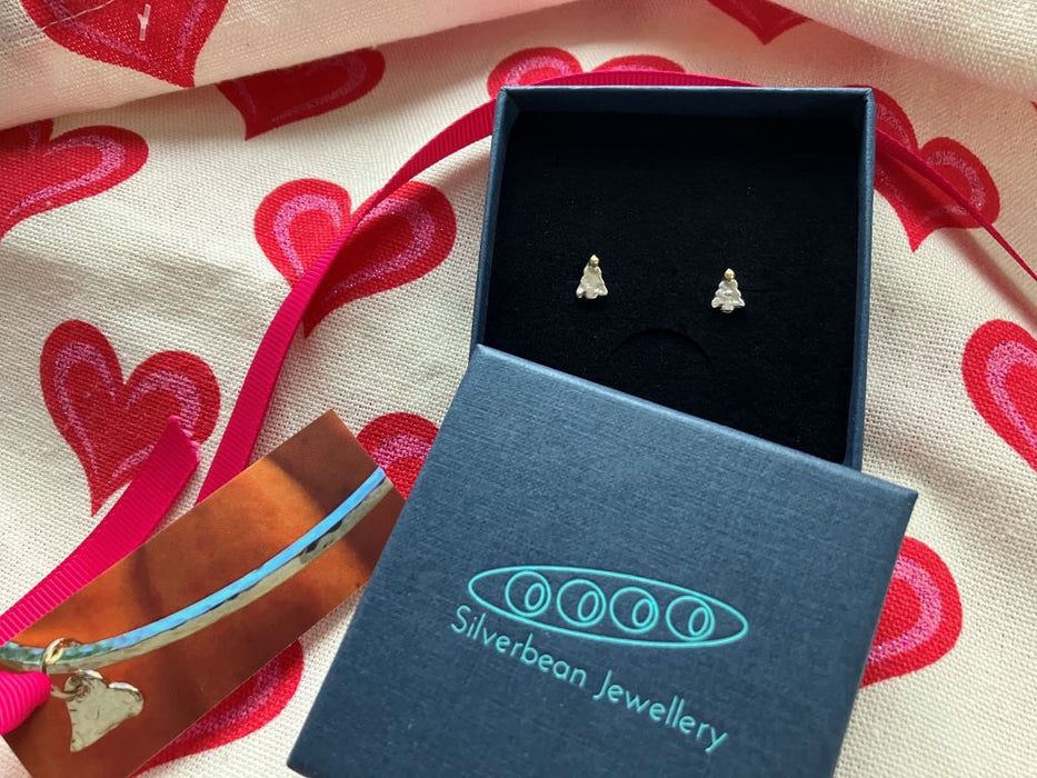 Christmas tree earrings